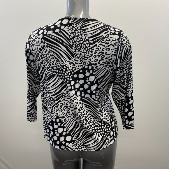 Alia Petite Women's V Neck Top Size PM Black White Patterned Polyester Blend - Picture 3 of 4